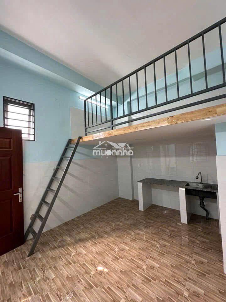 Phòng duplex có máy lạnh gần bệnh viện đh ngân hàng spkt 