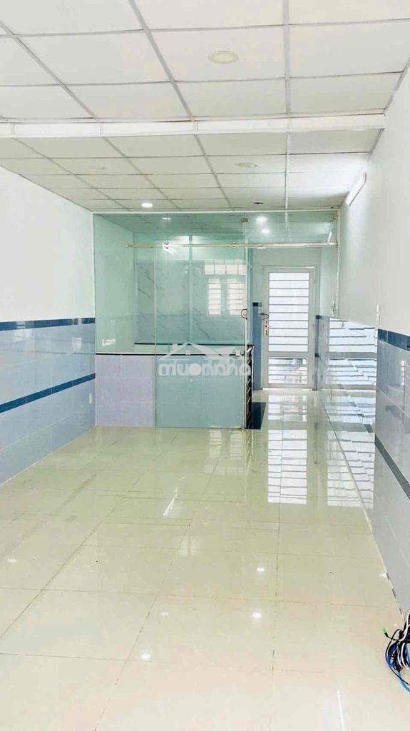 Nhà 1 trệt 1 lầu hẻm ô tô hoàng sa quận 3 ngay chung cư trần quốc thao - 4