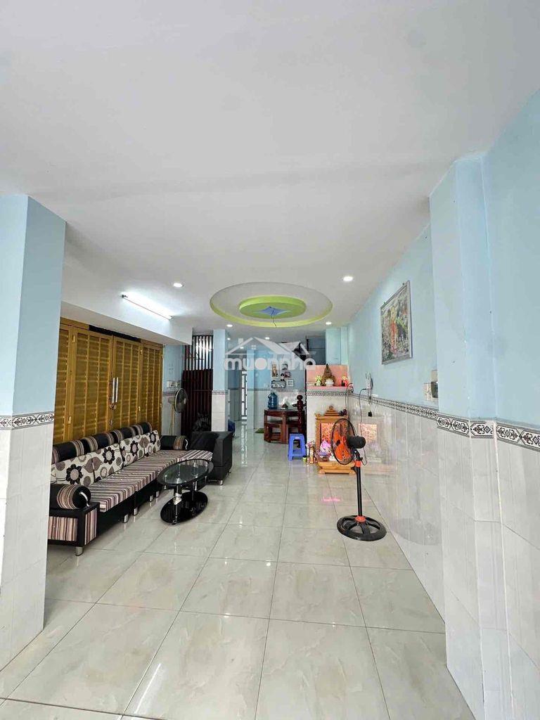 Căn góc đường 8 m kinh doanh. 4 x 14 m. 3 tầng. khu nam hùng vương
