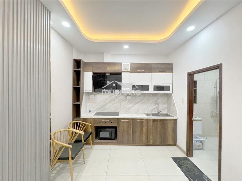 Phòng full nội thất mới xây dựng, giống như khách sạn