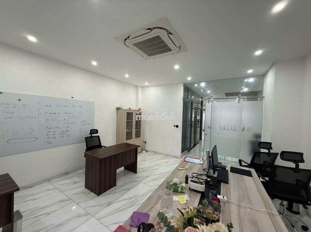Cho thuê văn phòng tầng trệt kdt vạn phúc city giá 12tr - 2