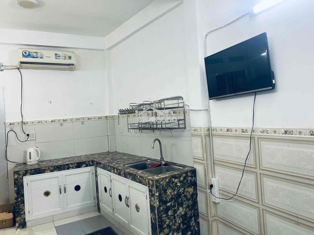 Phòng trọ đầy đủ máy lạnh, tủ lạnh, quạt, bếp….đẹp - 2