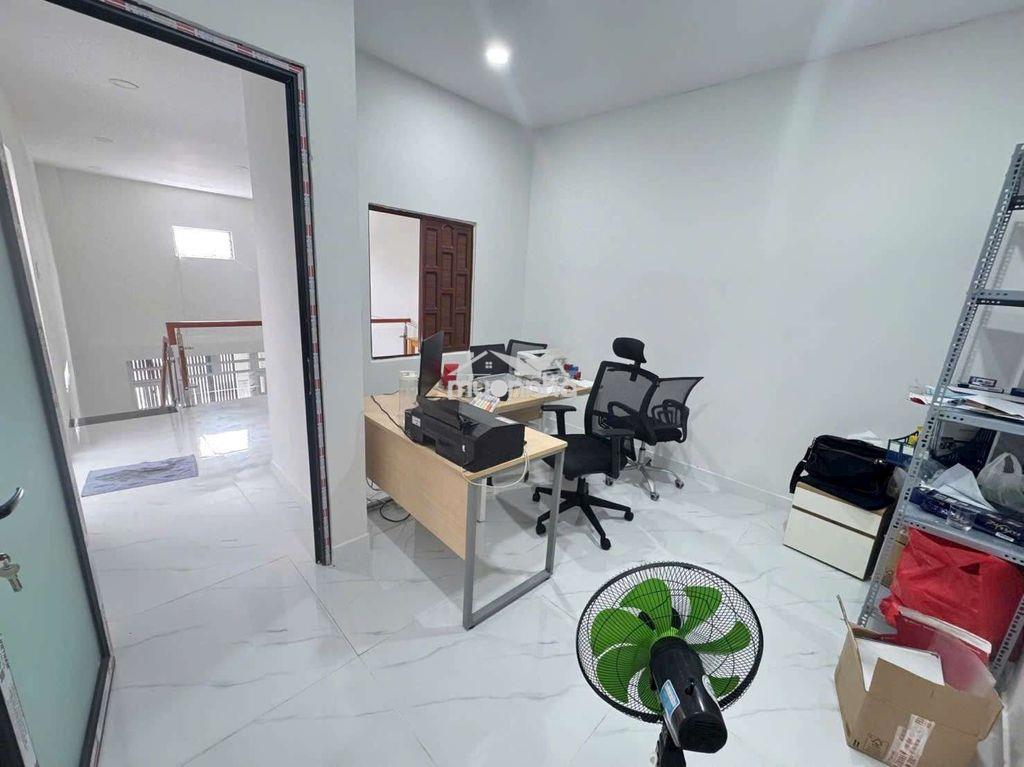 Lâu lâu mới có căn ô tô khu vực lê văn việt 3 pn - 3