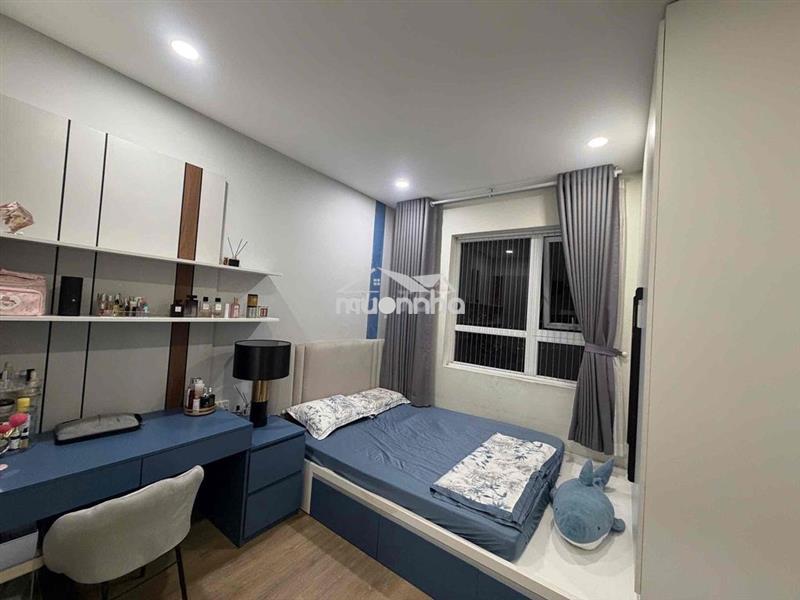1 phòng ở tối đa hai bạn nữ