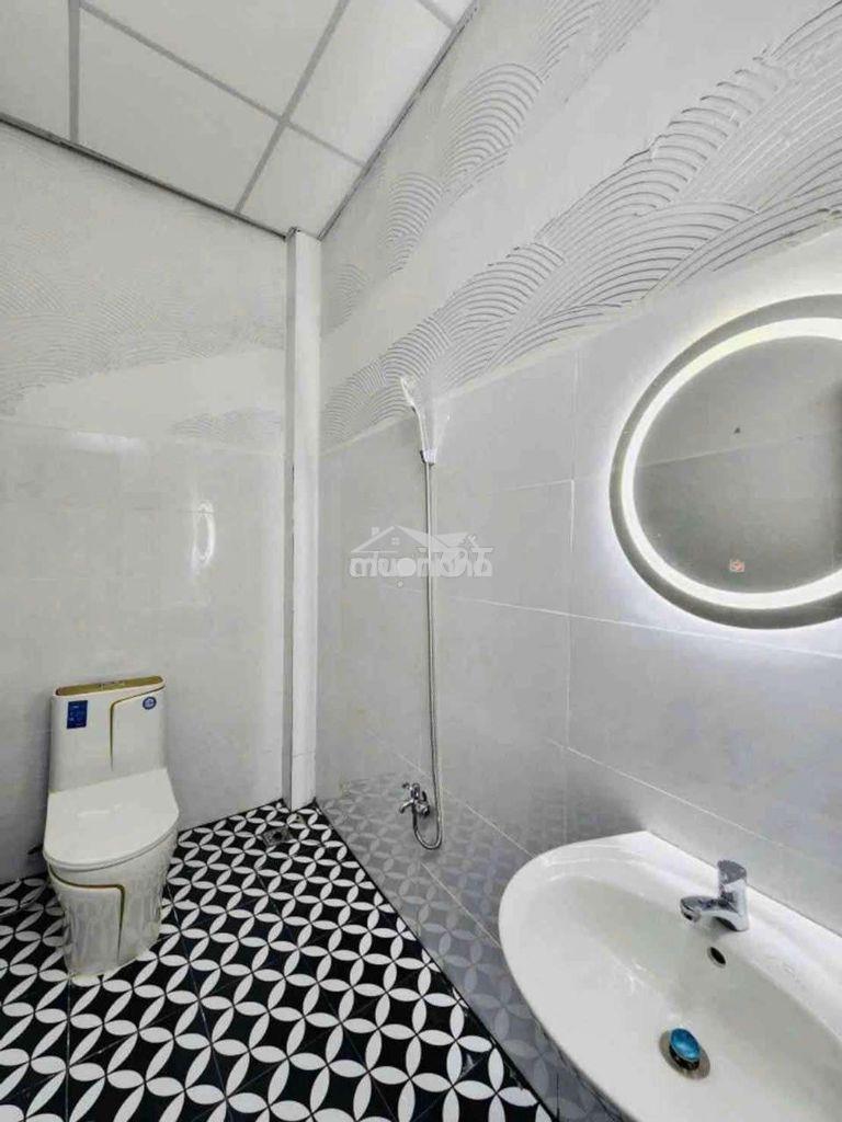 Chủ gấp bán - mặt tiền - bành văn trân - 137m2 - 11 phòng - giá 25 tỷ - 4