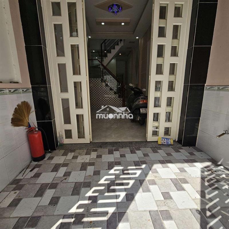 Nhà phố 3,5 x 13,5 x 4 tầng sang tên đường lê văn lương, phước kiển. 