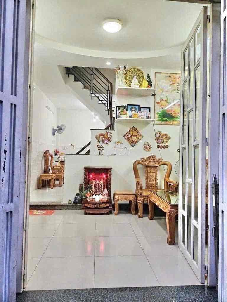 Nhà 3 phòng - 2