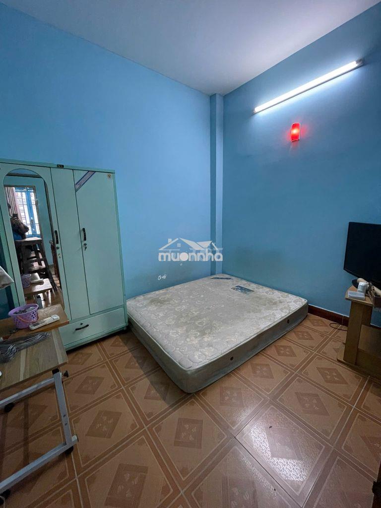 Cho thuê nhà nguyên căn, 3 phòng ngủ, trệt, 1 lửng, 1 lầu, có nội thất - 4