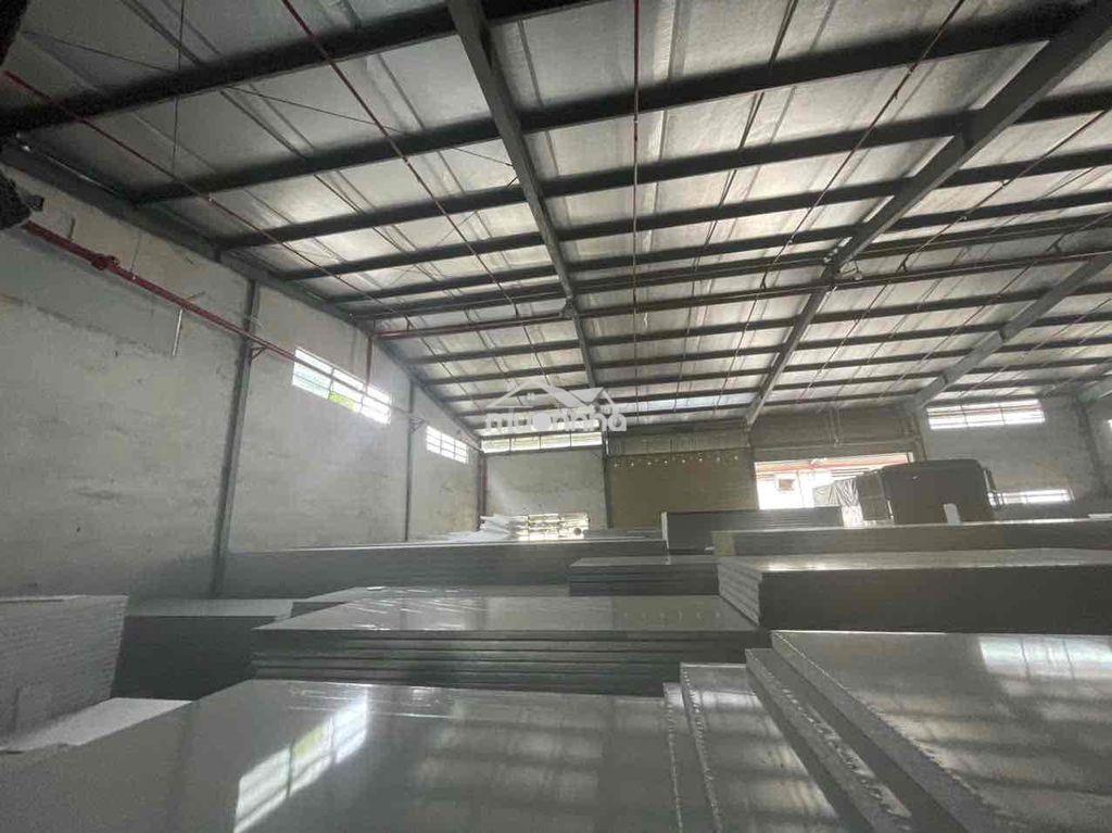 Cho thuê 2200m nhà xưởng - dĩ an - bình dương - 2