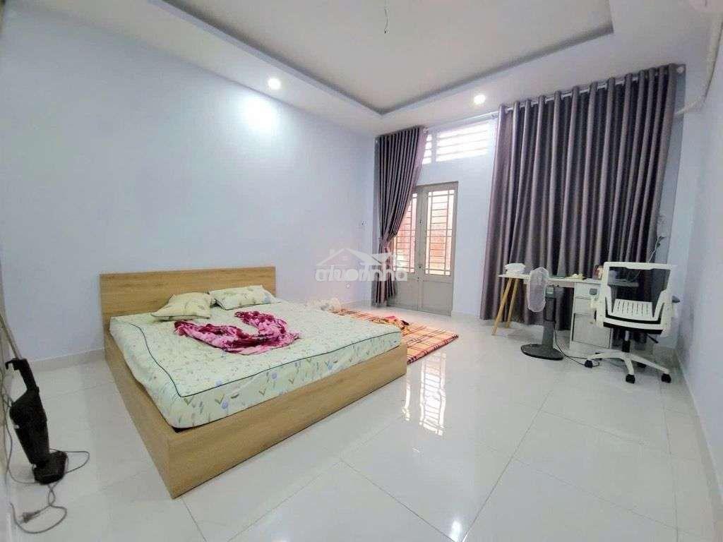 Bán nhà, đường sư huỳnh liên p 10 tân bình ,ngang 4m '52m2, giá:4.55tỷ - 3