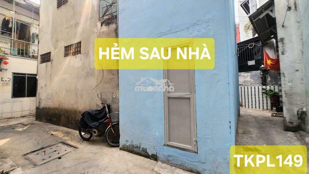 Lô góc 2 cửa trước sau thoáng giáp q.1 - 3
