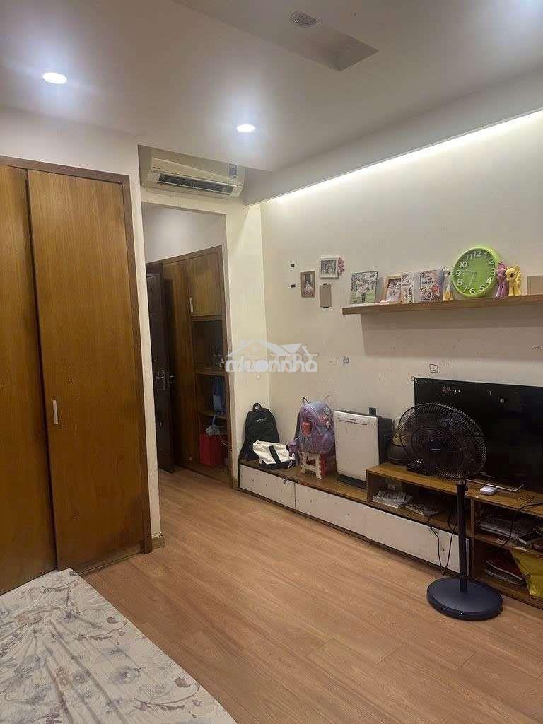 Nhà nc vip hxh 4 lầu 3pn 5vs phạm văn đồng p11 bình thạnh