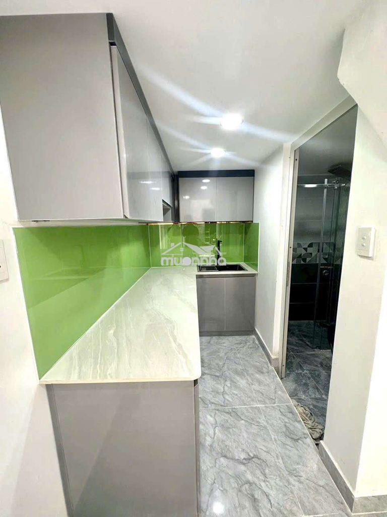 Nhà đẹp 3 tầng nở hậu khánh hội không quy hoạch q4 - 2