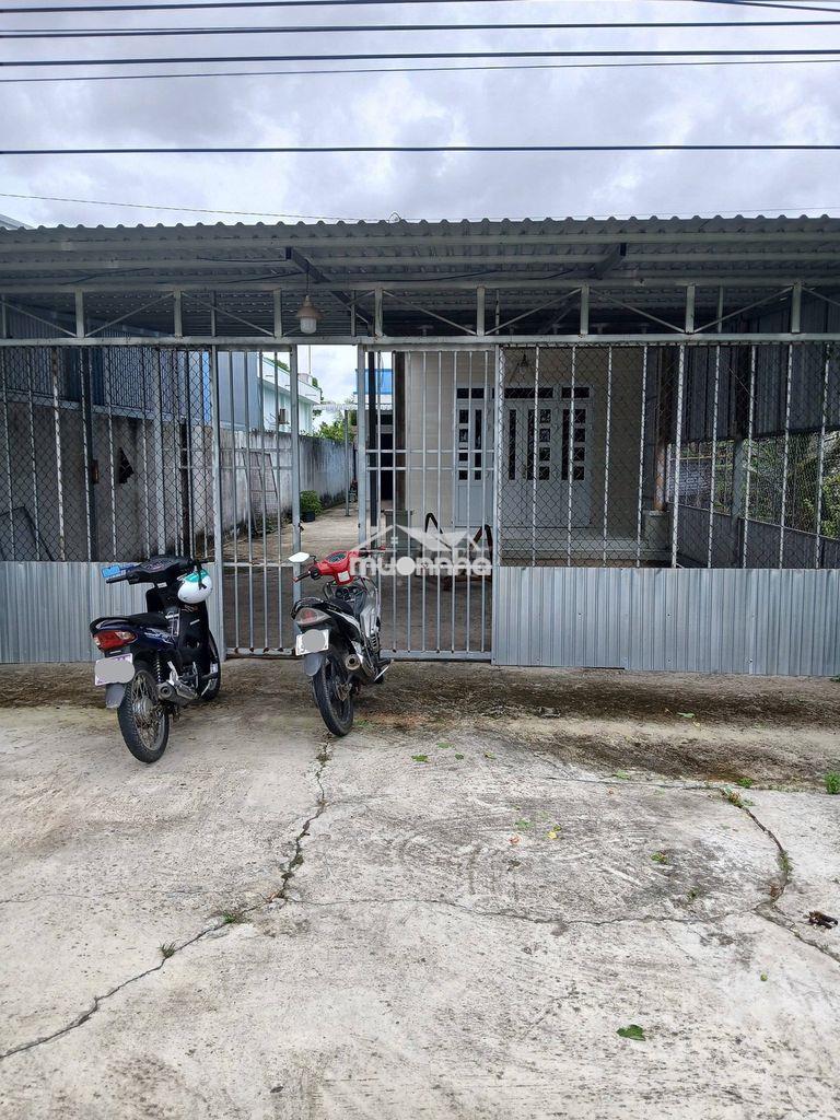 Bán căn nhà ở ngay xã phước vĩnh an-củ chi 261,6m2 shr giá 1 tỉ 080tr