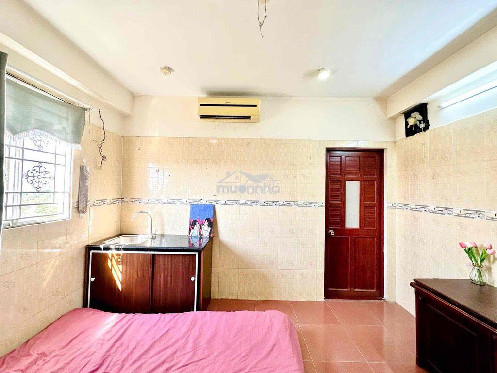 Phòng trọ sinh viên quận 12 gần đại học nguyễn tất thành có máy lạnh - 3