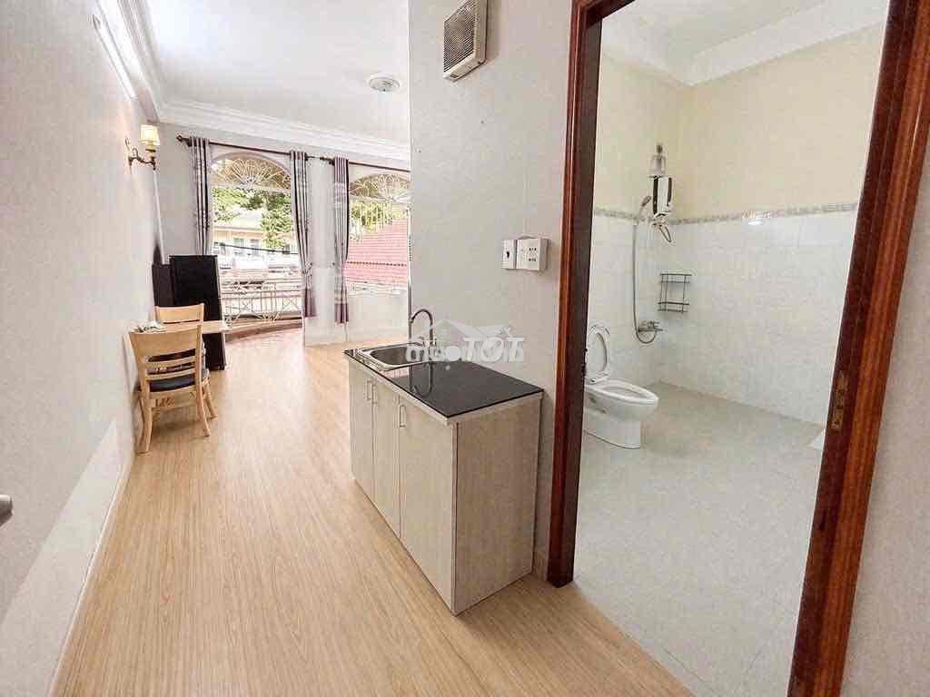 📍Ban công - rộng 40m - full nội thất - gần sân bay - 2