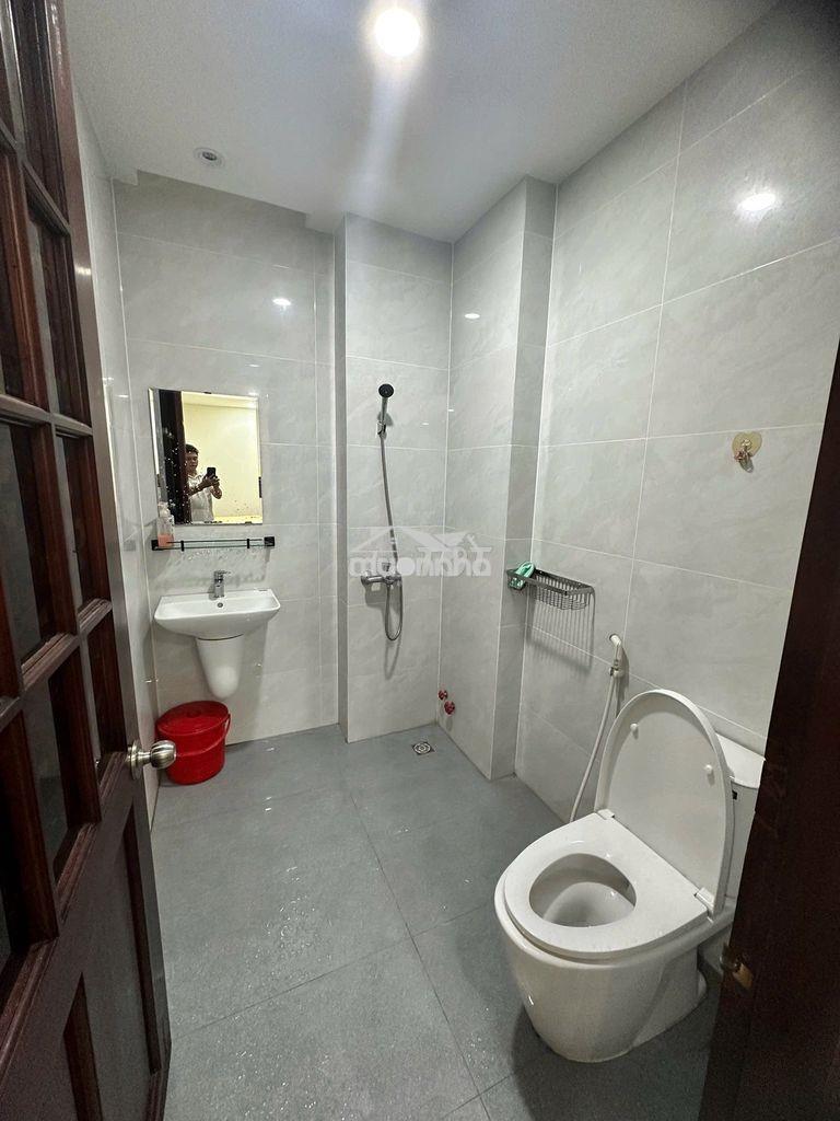 Cho thuê căn hộ dịch vụ. full nội thất. thành thái, q10 - 4
