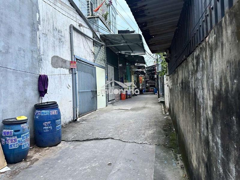 Bán dãy trọ 5x20 7 phòng trọ đưong nguyễn tri phưong kế chợ dĩ an 2