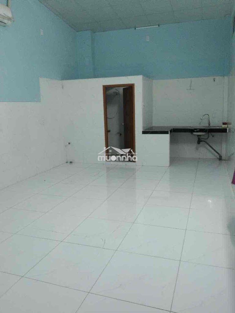Phòng 40m2 gia 2.5tr
