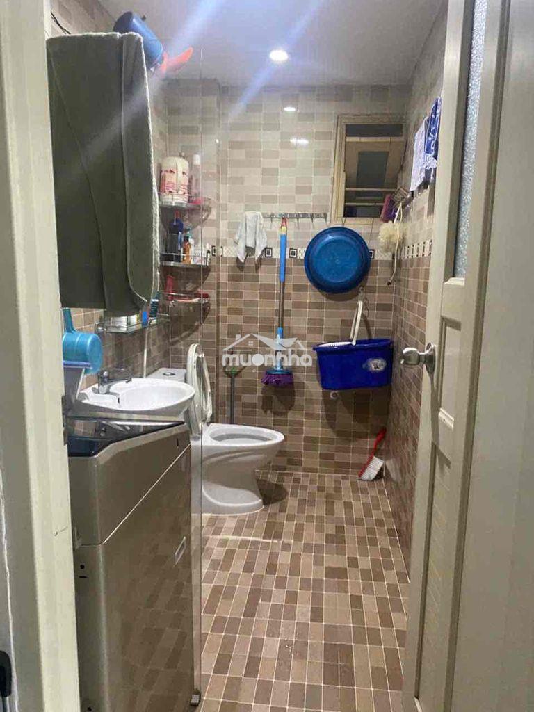 Chung cư có thang máy sổ hồng riêng lâu dài. 2 pn - 3