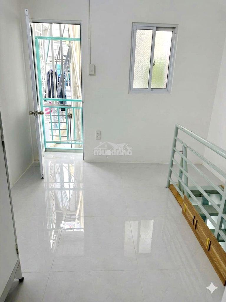 Tôi bán nhà 30 m2, 1 trệt.1 lầu đúc, 2 wc, tuyệt đẹp, quận 7 - 4