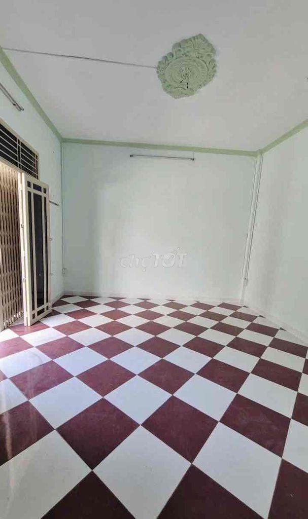 Nhà mới, hẻm xe hơi sát mặt tiền, 1 trệt, 1l sân thượng 2p. ngủ 2wc - 4