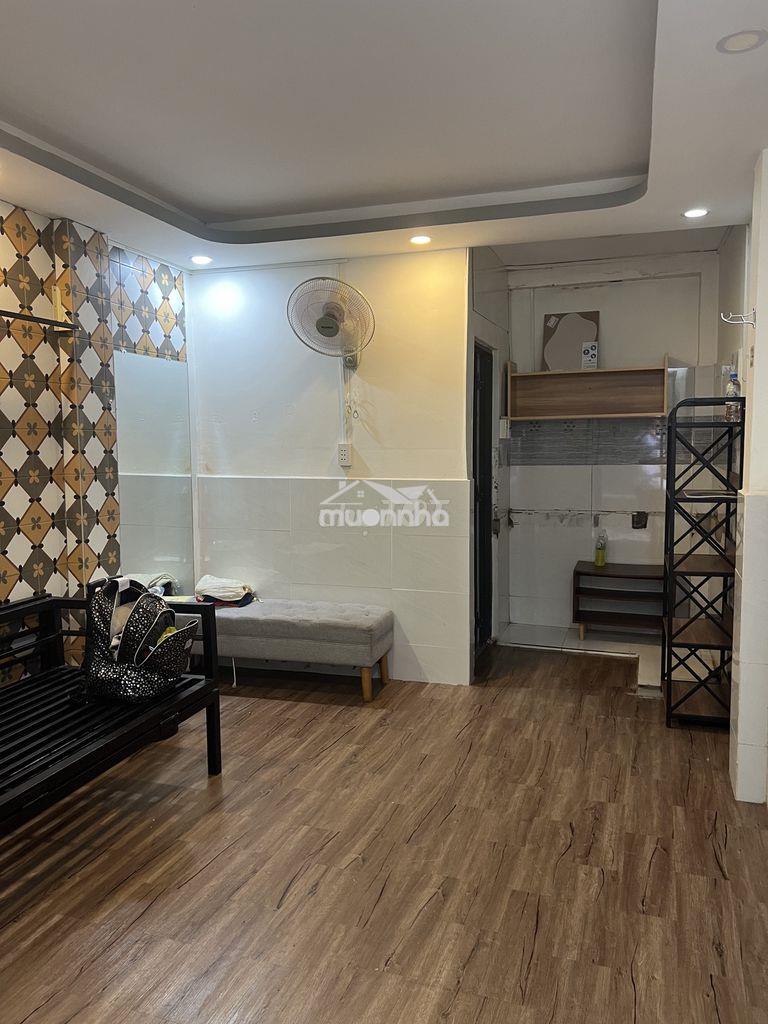 Cho thuê nhà nguyên căn 02 pn, liền kề phố đi bộ bùi viện giá cực tốt