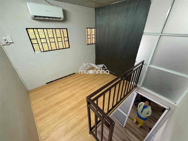Chính chủ cho thuê phòng cmt8,q10 (gần sân khấu lan anh)