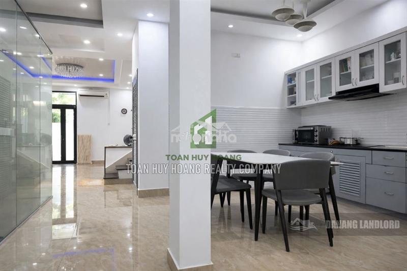 Biệt thự 3 phòng ngủ sân vườn phúc lộc viên | d561