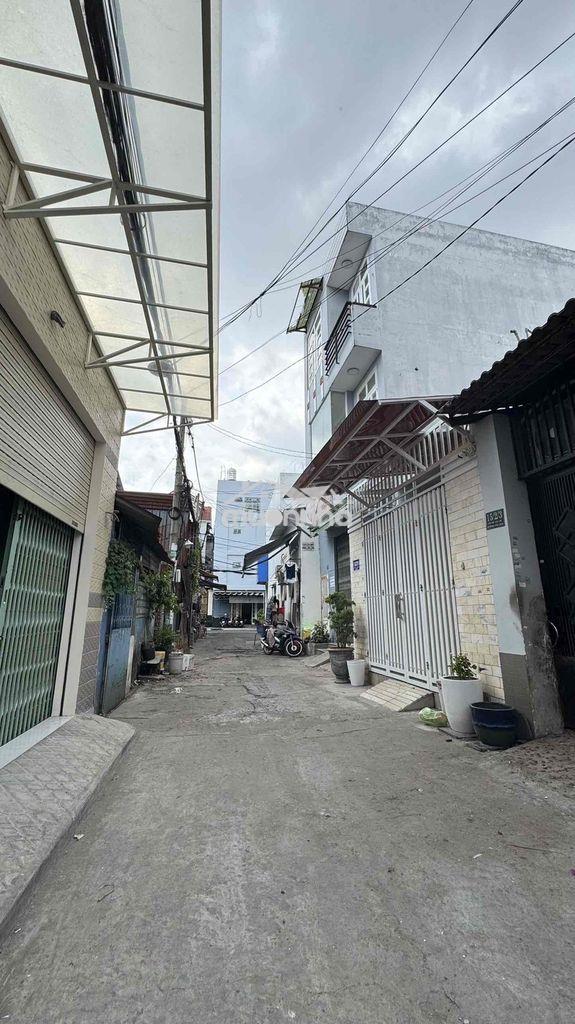 Hxh 2/2 hà thị đát - 4x18,5m - giá 7.05 tỷ - 2