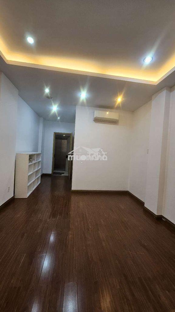 702/a2 sư vạn hạnh p12 q10 - ngang 4x15m 1 trệt 3 lầu st 5pn - 4