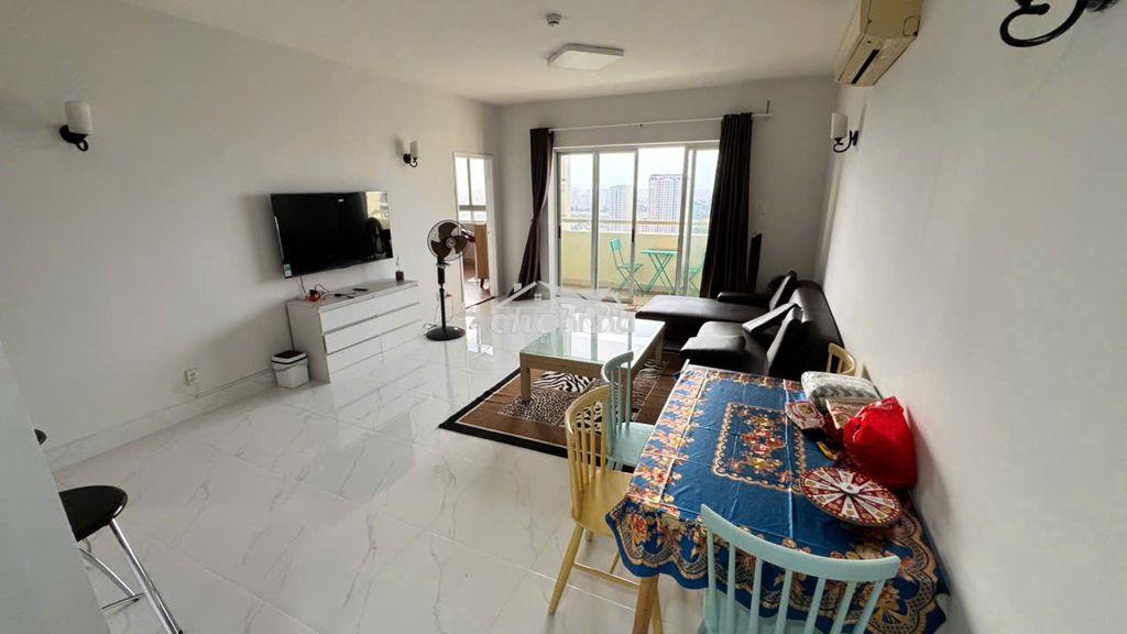 Cần cho thuê ch hùng vương plaza p12. q5 dt 130m2, 3pn, 3 wc,giá 23tr - 3