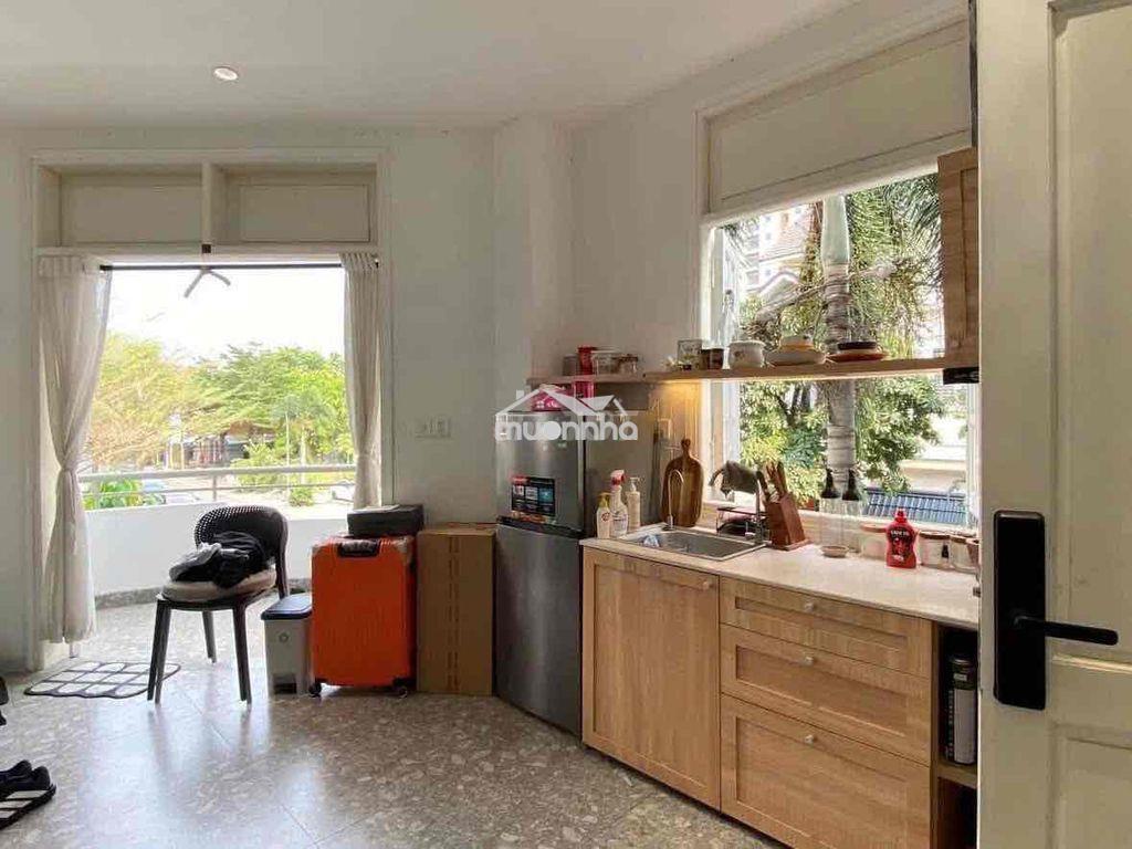 Studio ban công full nội thất ngay etown cộng hoà - 3