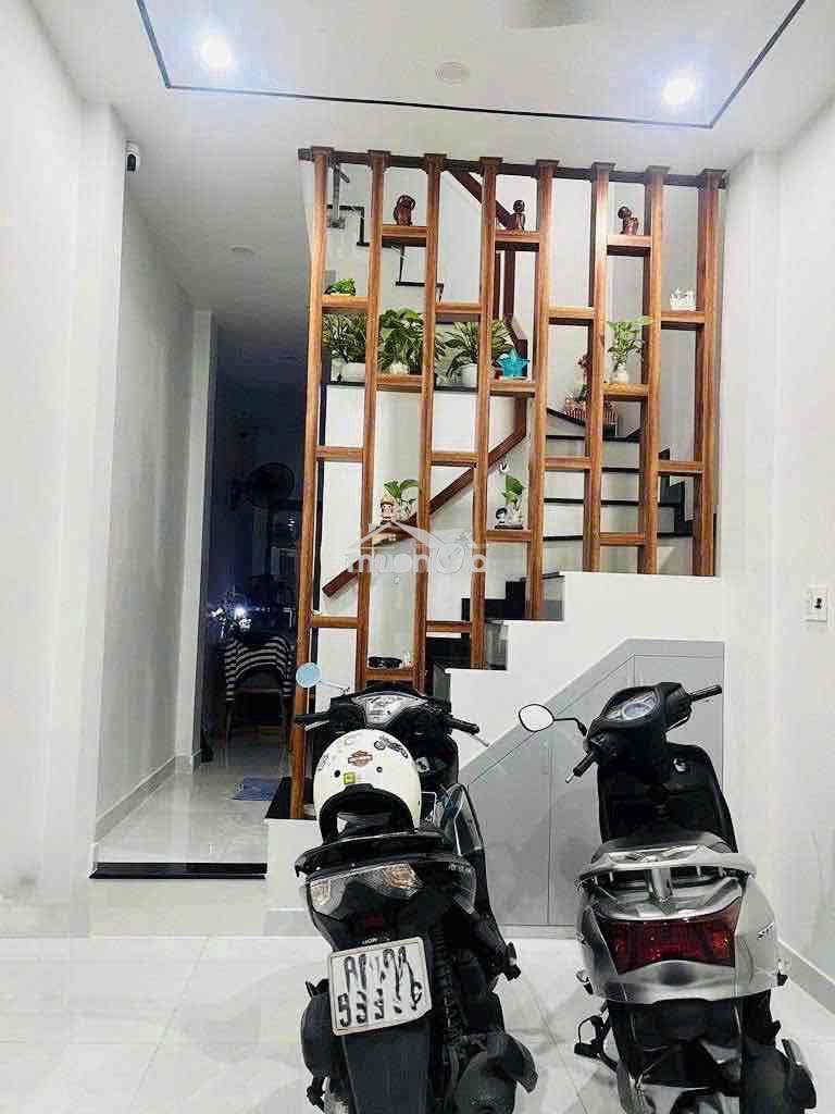 Cho thuê nhà full nội thất-3 phòng-phạm văn chí-p7-quận 6