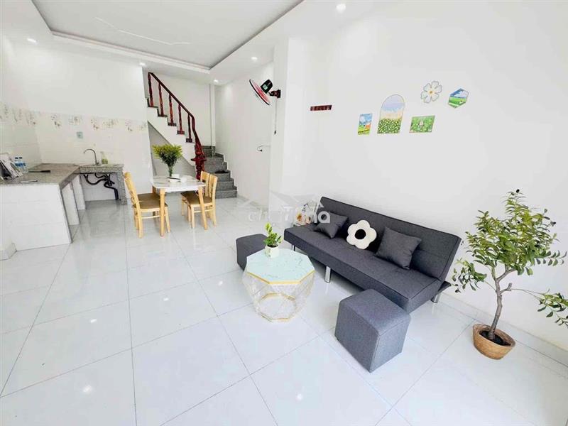Nhà chánh mỹ tdm trệt lầu gần chợ bd 4tr5