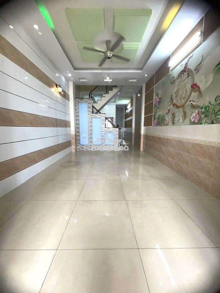 Nhà lê văn quới [4x18, 3 lầu, 3pn, 3toilet] 15tr/tháng