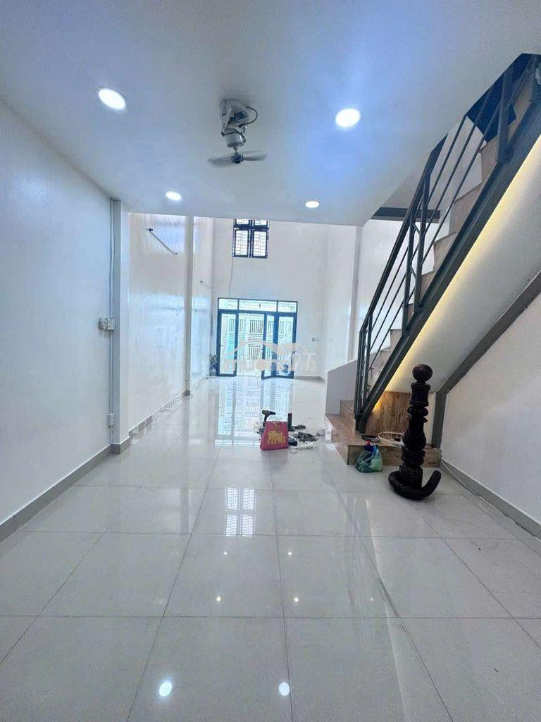 Nhà mới đường xe tải khu bàn cờ gần chợ trường học giáp tân bình