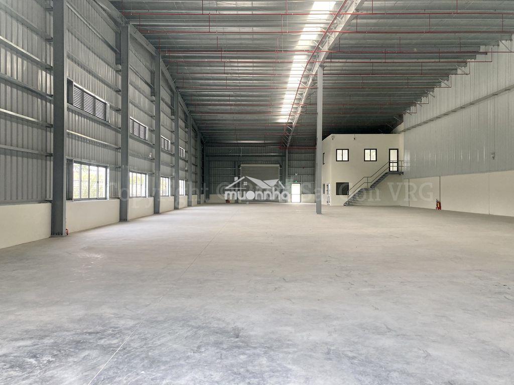 Cho thuê kho 590m2 mặt tiền quốc lộ – đường container – giá chỉ 30tr - 2