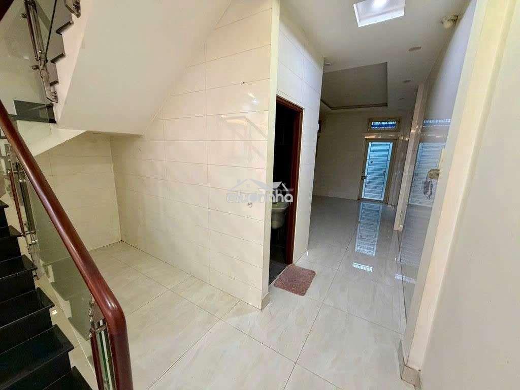 Siêu phẩm nguyên căn 5x20 có sân - 3