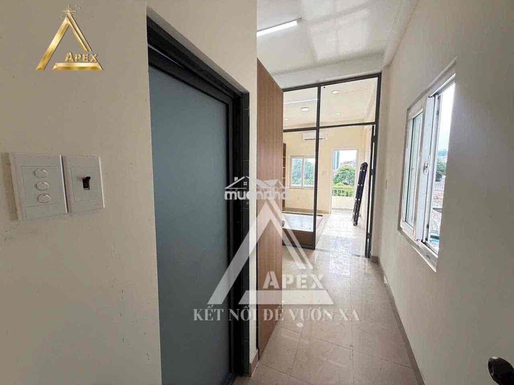 Cho thuê căn hộ ban công ngay trung tâm quận 3 giáp phú nhuận - 4
