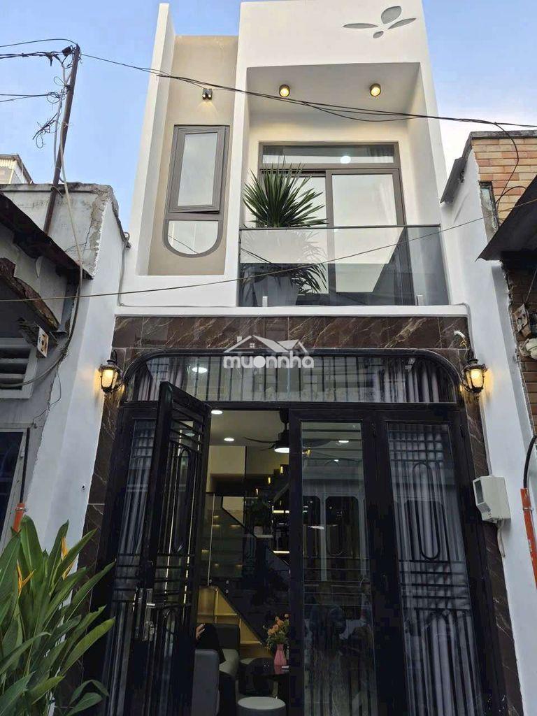 Cho thuê nhà mới sạch sẽ full nội thất gò vấp