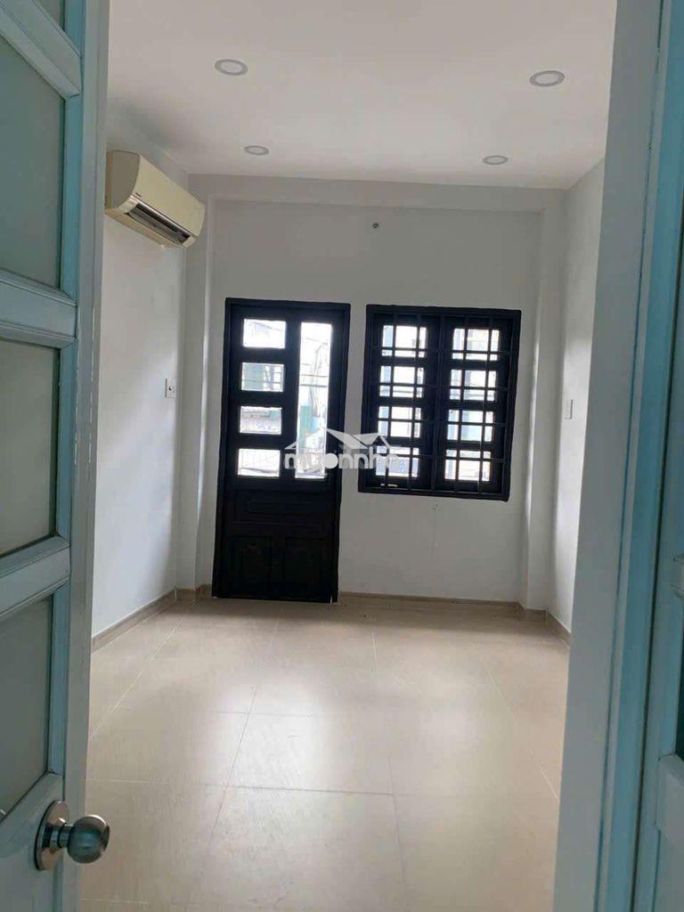 Cho thuê nhà hẻm 4m đường dương bá trạc  p1 q 8 
dt .4x10 giá 10trieu