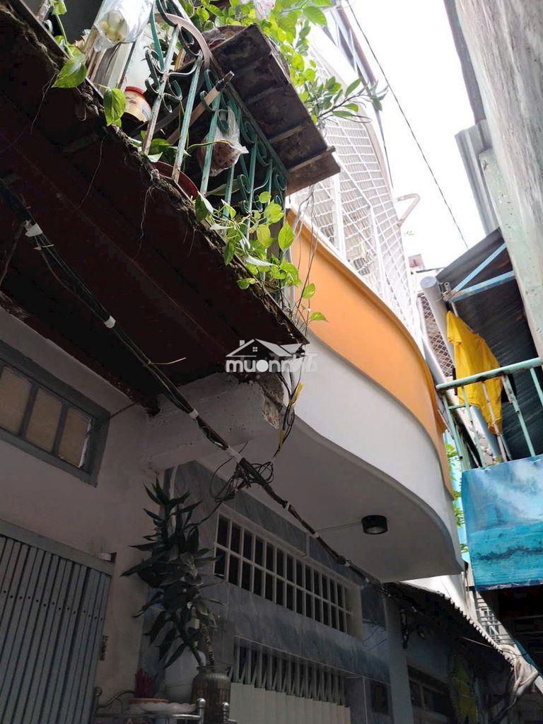 Bán nhà hẻm lạc long quân-ra 86 ông ich khiêm,dt:2.3x5.5m 2 lầu 2pn2wc