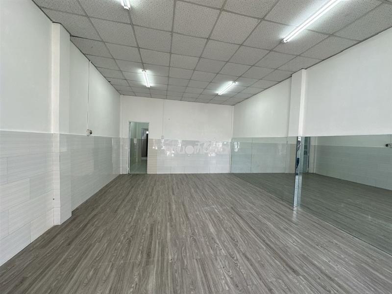 Bán nhà ngang 5m ~ 80m2 - 5,9 tỷ - sát nguyễn sơn, tân phú - 3pn, 2wc