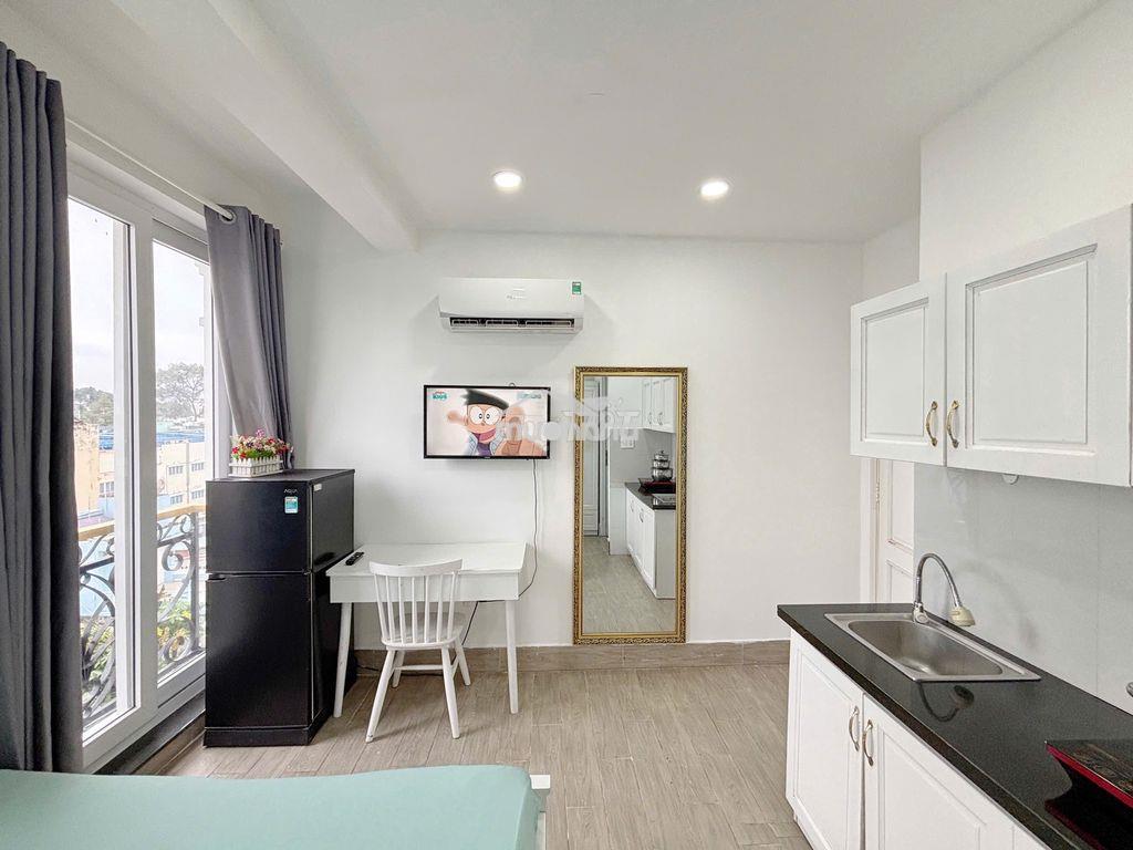 Phòng cửa sổ mới xây gần cầu nguyễn tri phương - ueh - 3