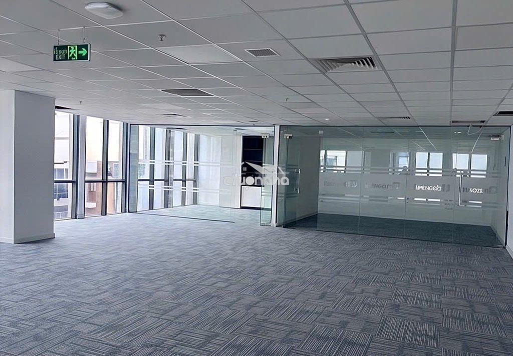 Bàn giao ngay văn phòng 242m2 gần ngay sân bay tân sơn nhất! - 2