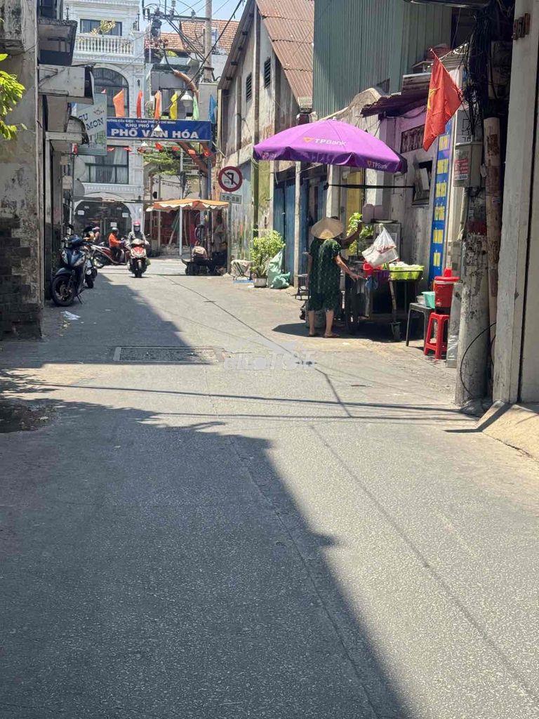 Nhà góc 3 mặt hẻm -xe hơi thông - 1 căn ra mt phan đình phùng, phú nhu - 2