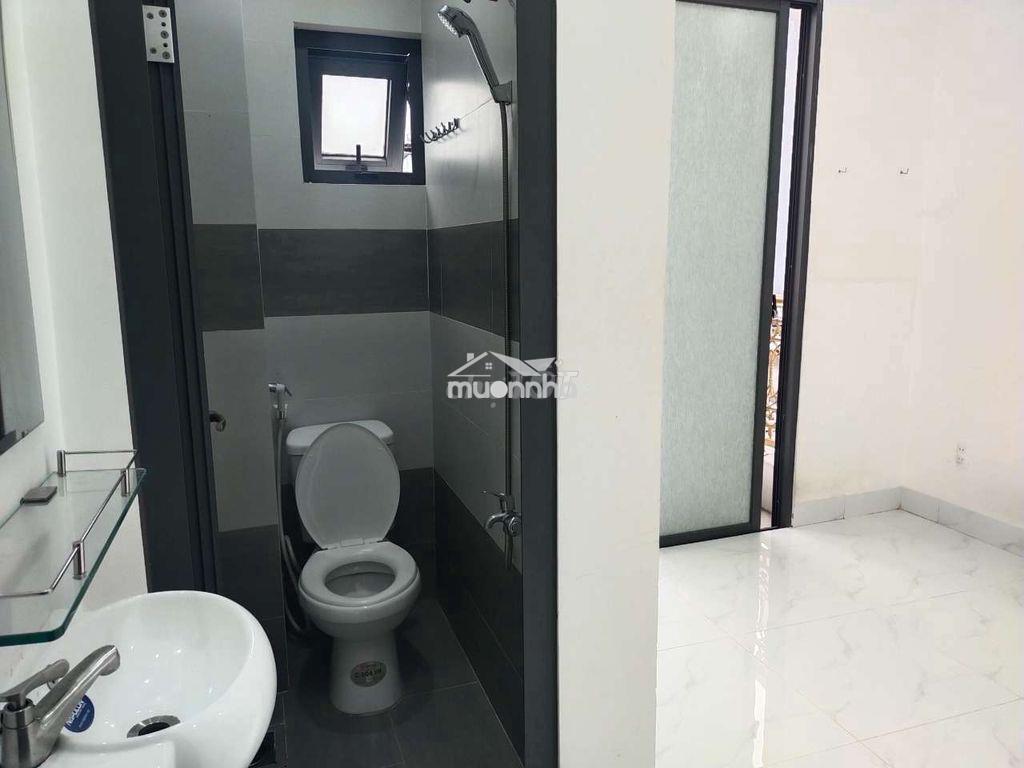 Nhà 3 tầng có ban công thoáng mát - hẻm 750 điện biện phủ - 3