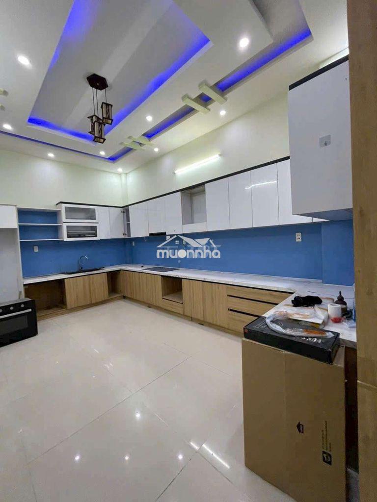 Cho thuê nhà to cửa rộng gò vấp - 4