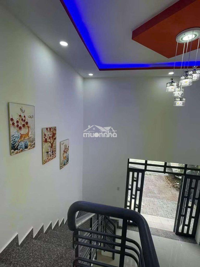 Gia đình cần bán - 2